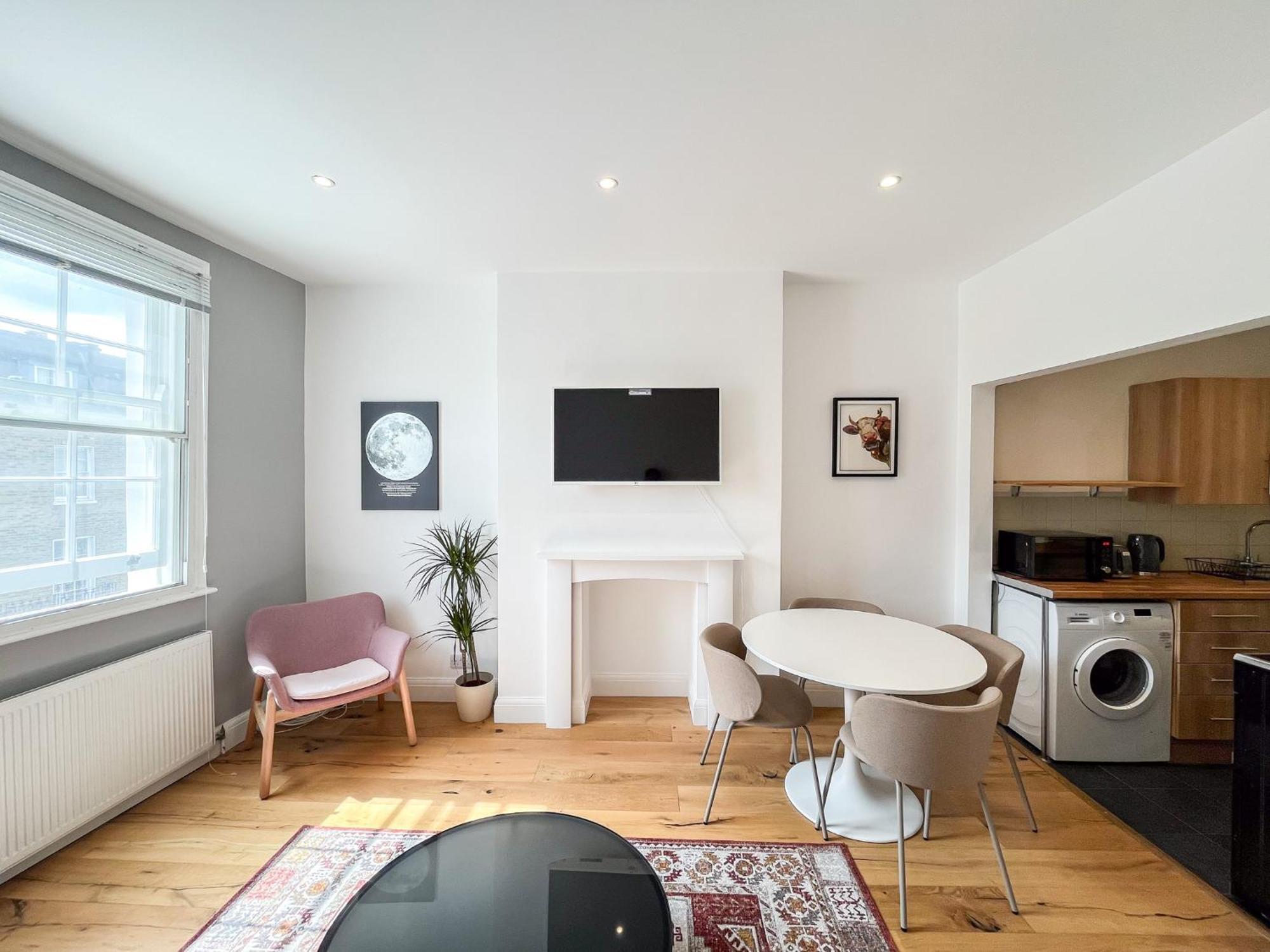 Spacious Camden D2 London